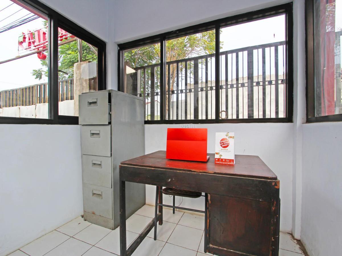 Oyo 91476 Srikaya Hotel 3 Pekalongan Extérieur photo