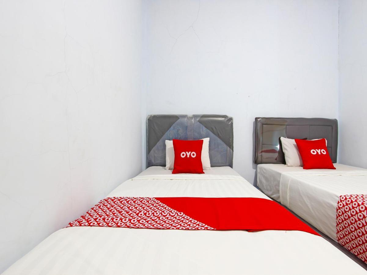Oyo 91476 Srikaya Hotel 3 Pekalongan Extérieur photo